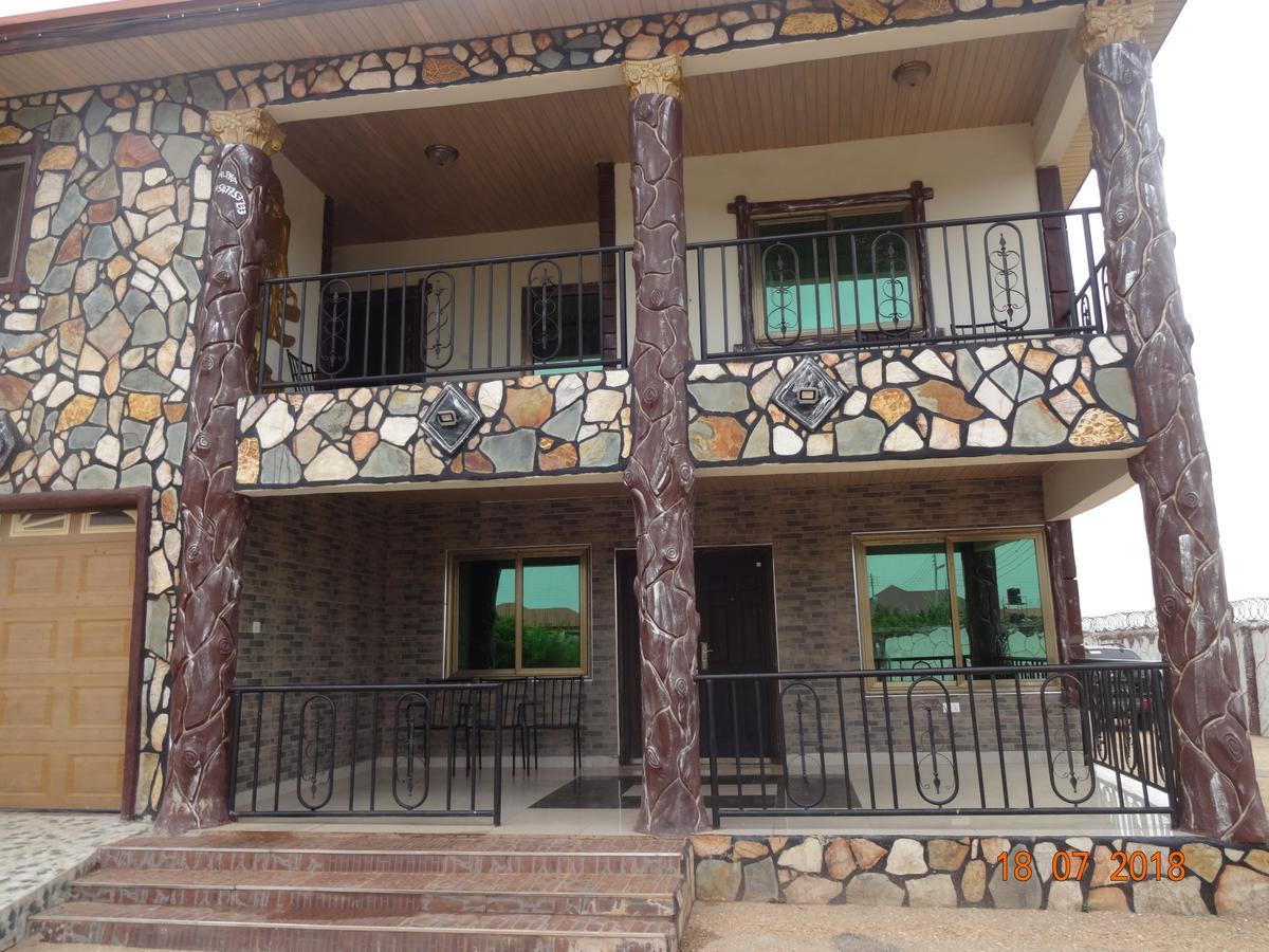 טמה Nordik Palace Bed & Breakfast מראה חיצוני תמונה